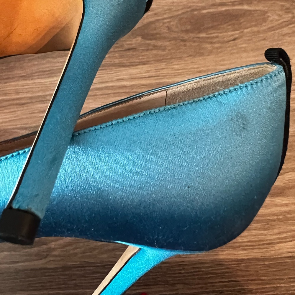 SJP Sarah Jessica Parker Turquoise/Aqua Blue Pump with Jewel Front - Picture 11 of 13